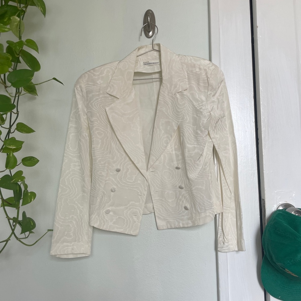 Vintage burl print cropped blazer